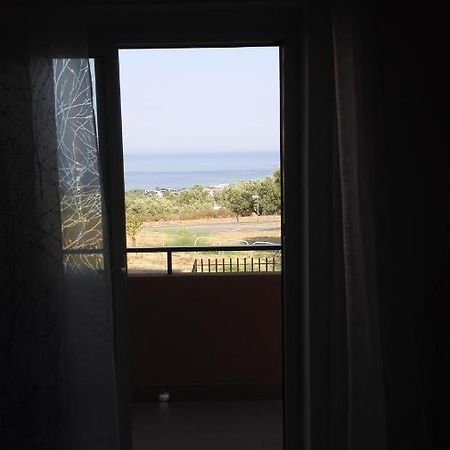 B&B I Girasoli Soverato Marina Exteriör bild