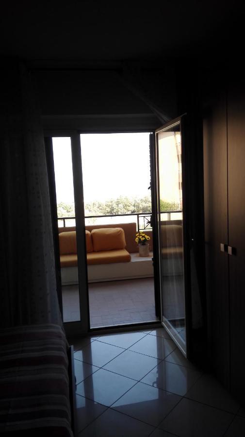 B&B I Girasoli Soverato Marina Exteriör bild